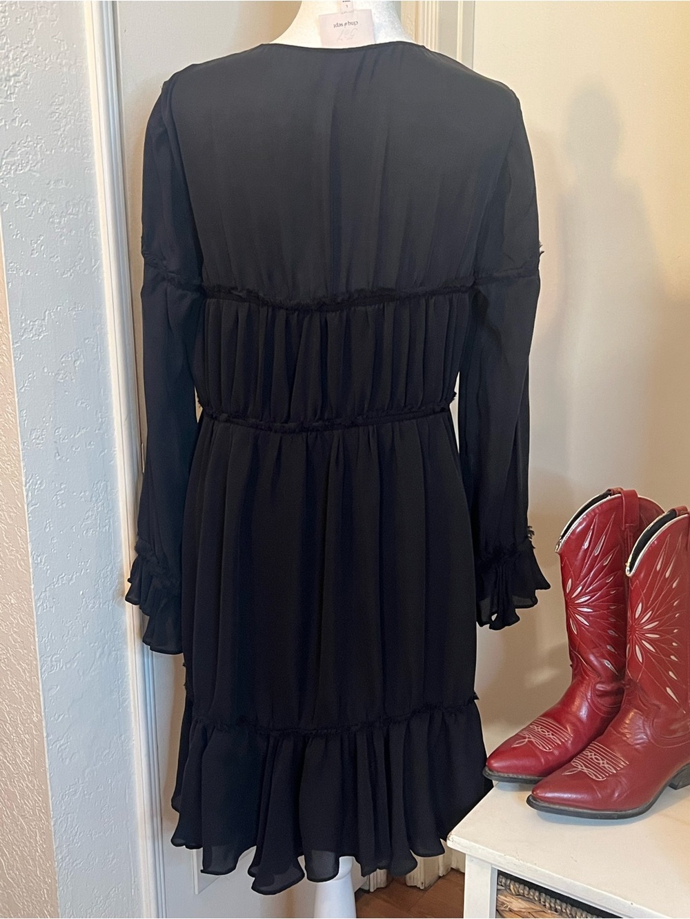 Cinq à Sept 100% Silk Black Long Sleeve Dress Covered Button Front Tiered Ruffle - Picture 2 of 7